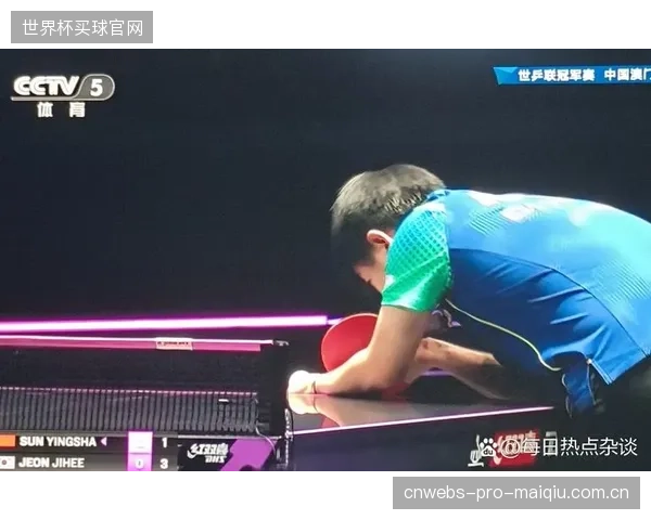 B组首轮两场比赛均以1-1告终，小组出线形势陷入胶着。